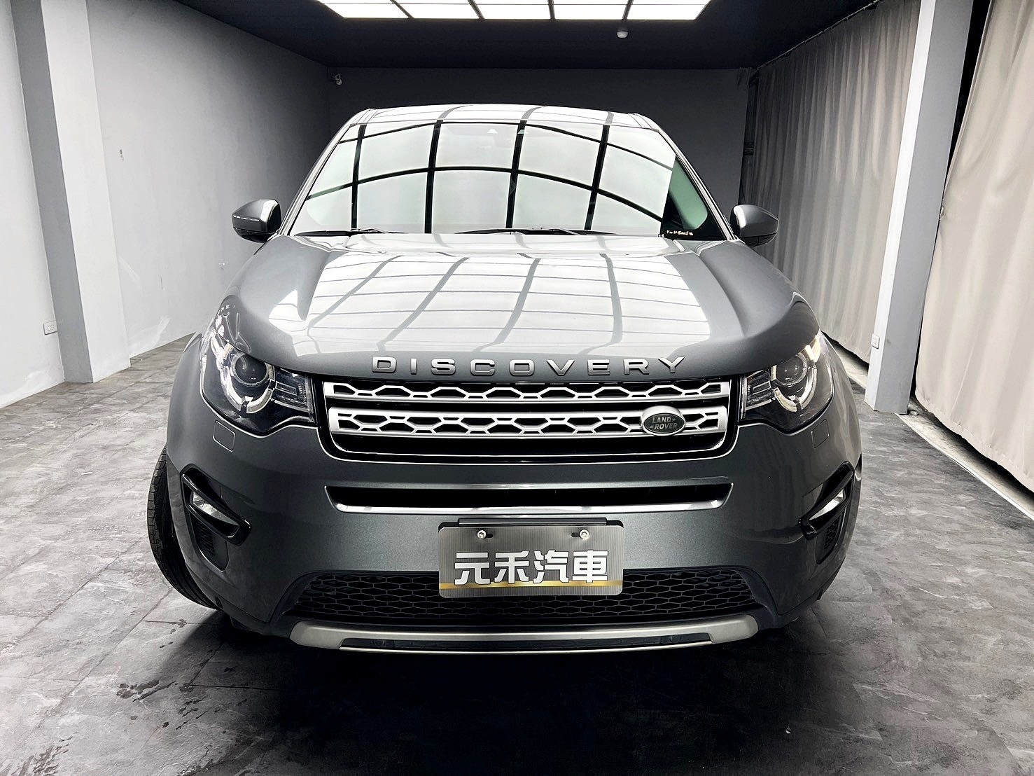 (76)Discovery Sport