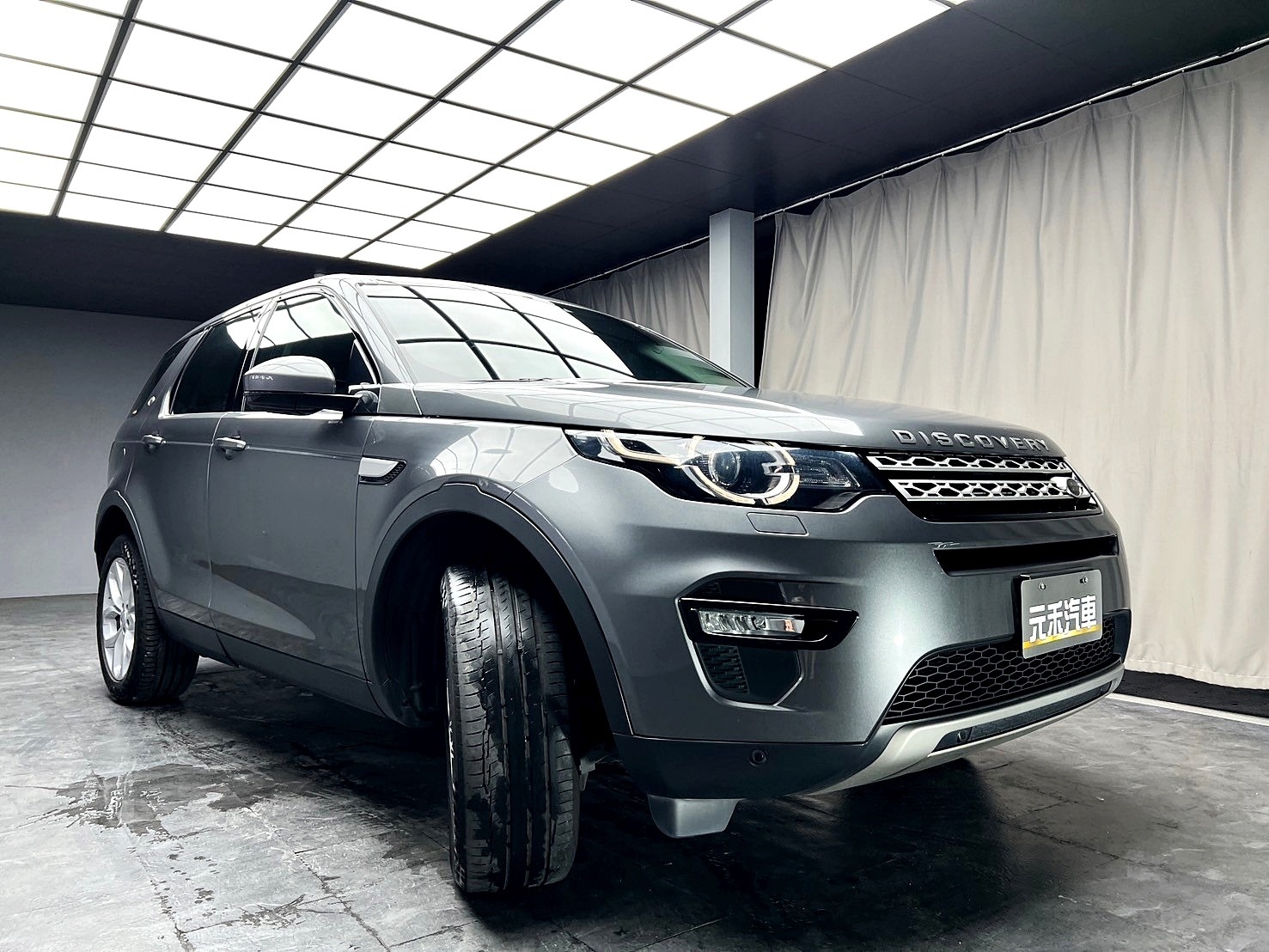 (76)Discovery Sport