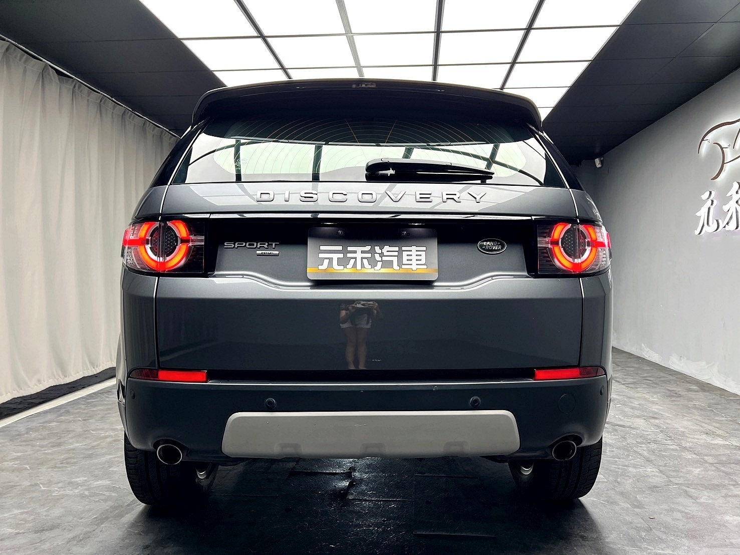 (76)Discovery Sport