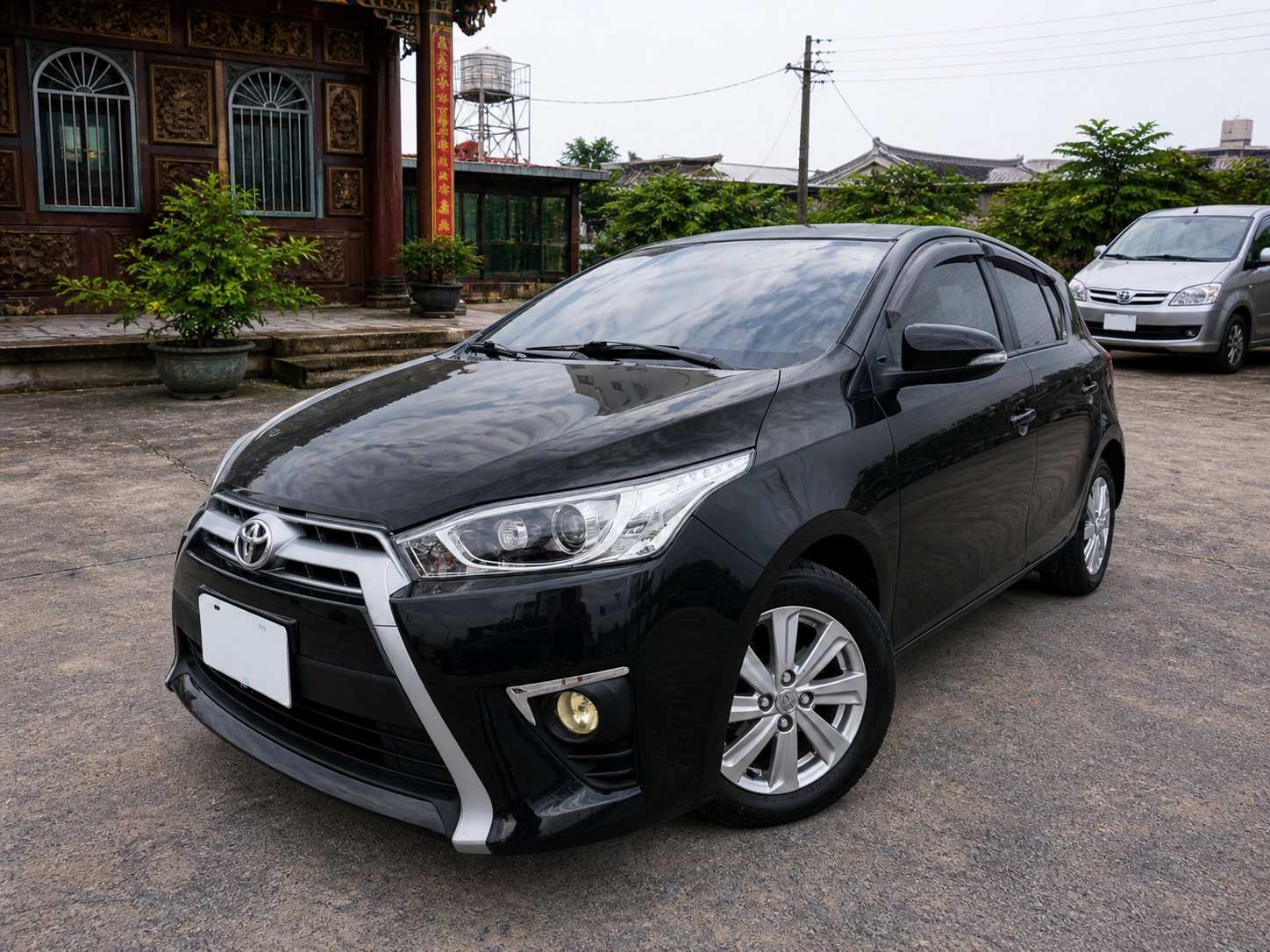 2014年 YARIS 豪華IKEY版 