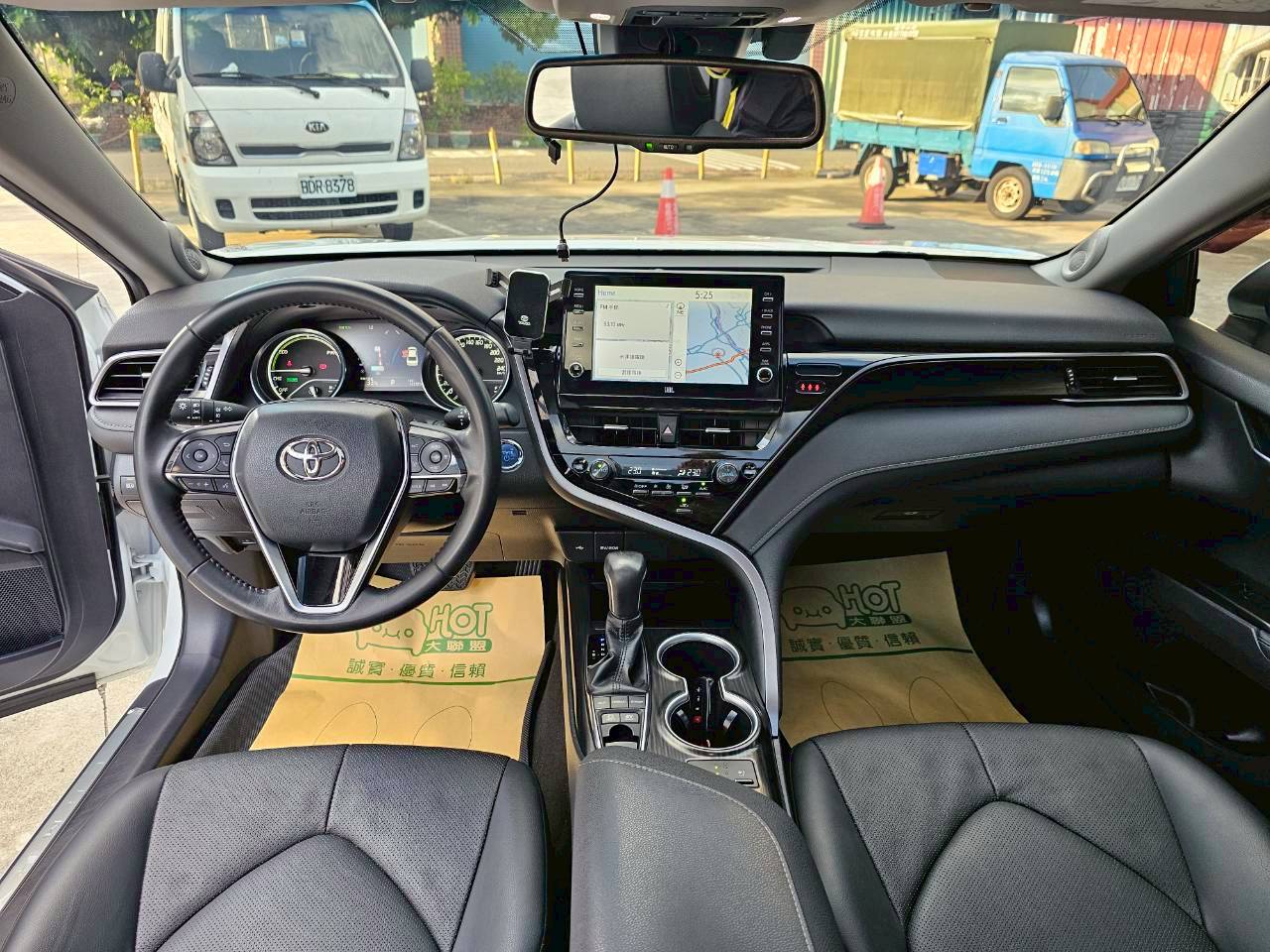 2022年 CAMRY 油電旗艦頂配