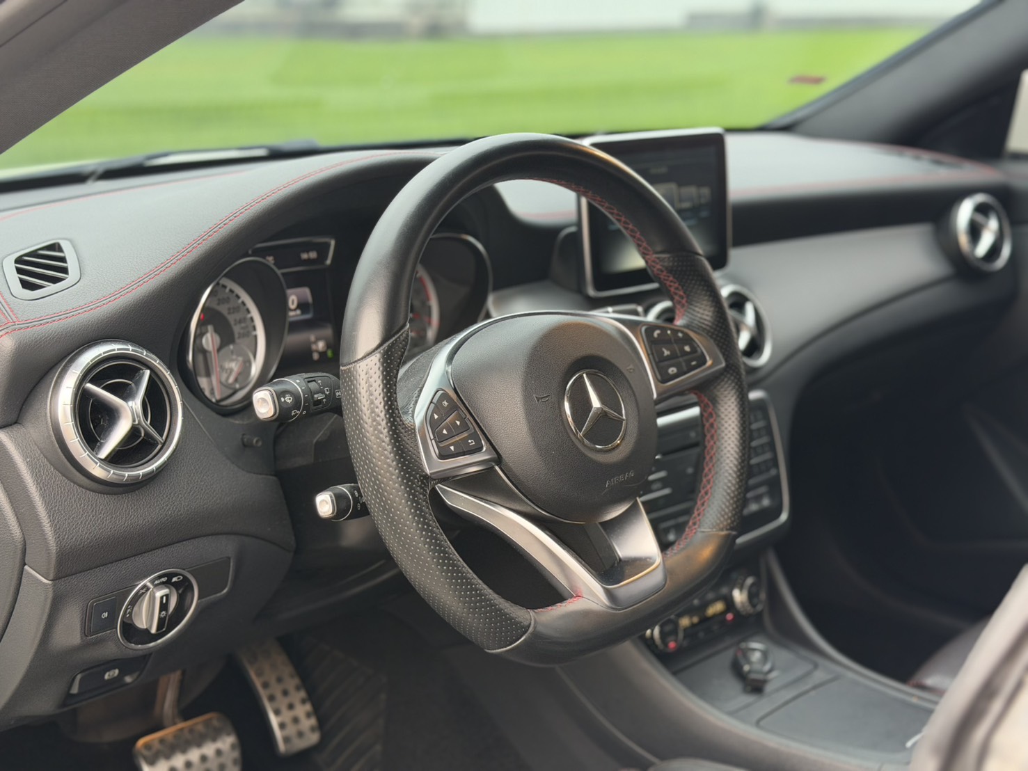 2016年 CLA250 SB