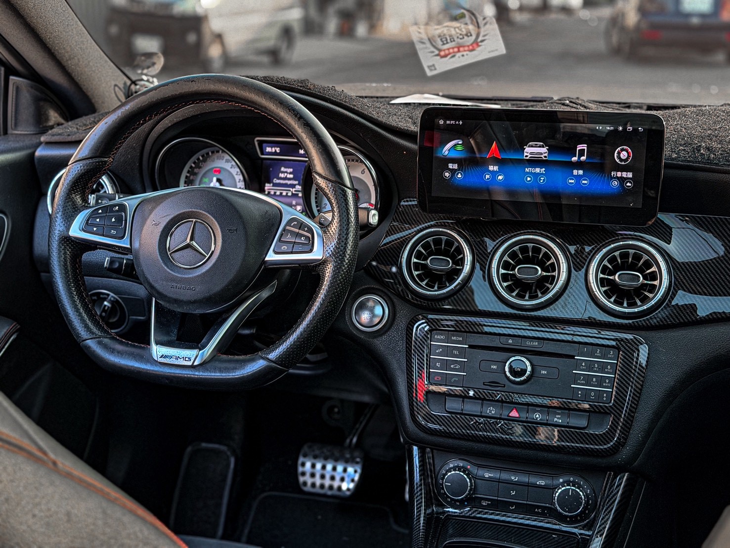 2015年   CLA250 AMG